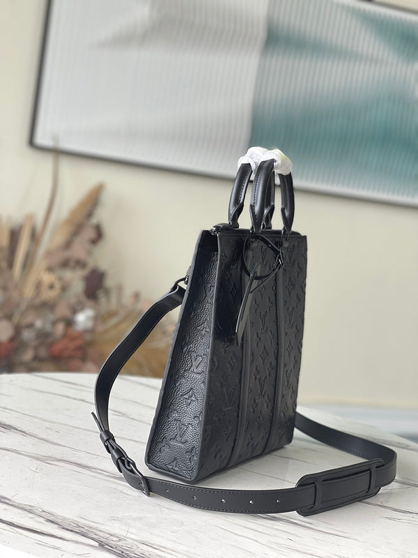 LOV - Luxurious Totes - 606