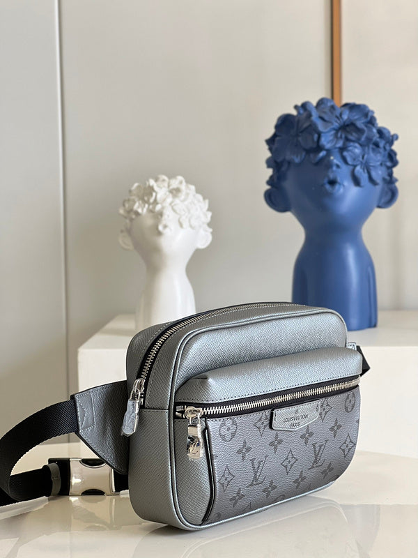 LOV - Luxurious Totes - 1614