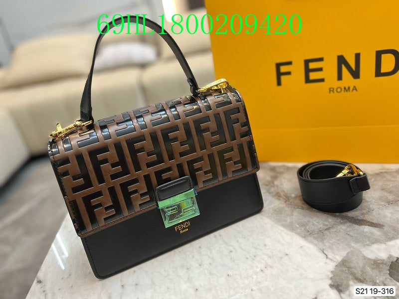 GC - Shoulder - 2693