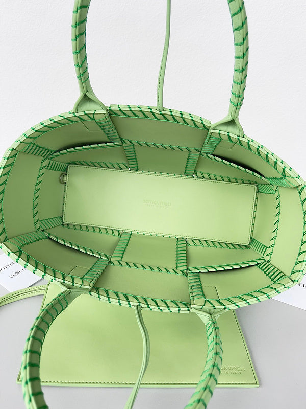 Luxurious Totes - Latest - 6954