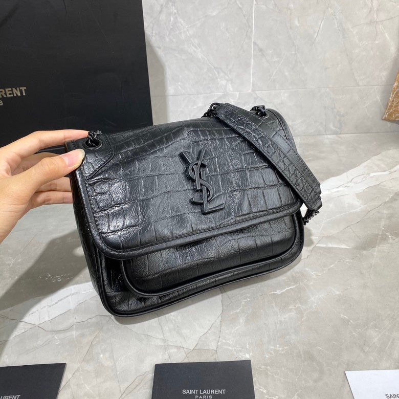 Luxurious Totes - Latest - 9460