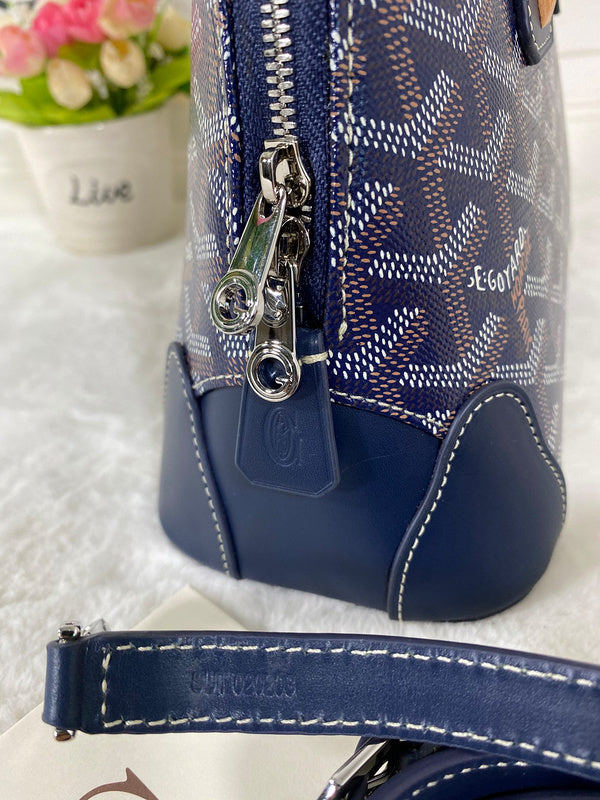 Lux-Totes - GOD Bags - 134