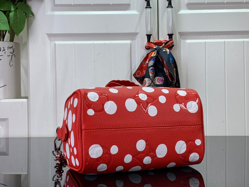 LOV - Luxurious Totes - 594