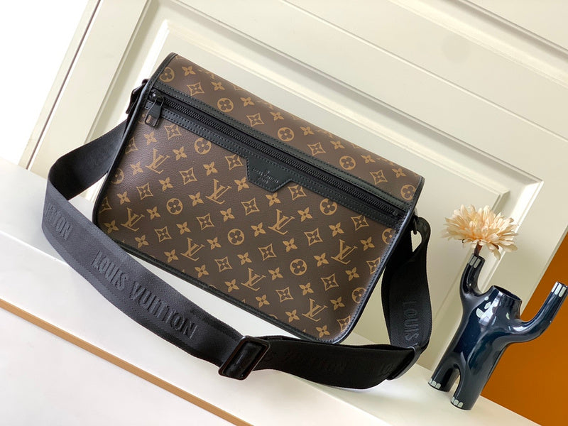 LOV - Luxurious Totes - 270