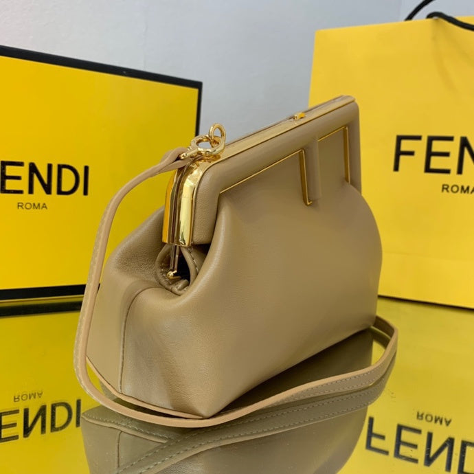 Luxurious Totes - Latest - 11402