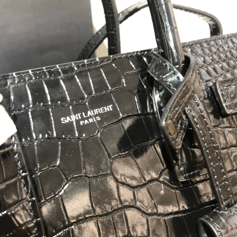 Luxurious Totes - Latest - 9481