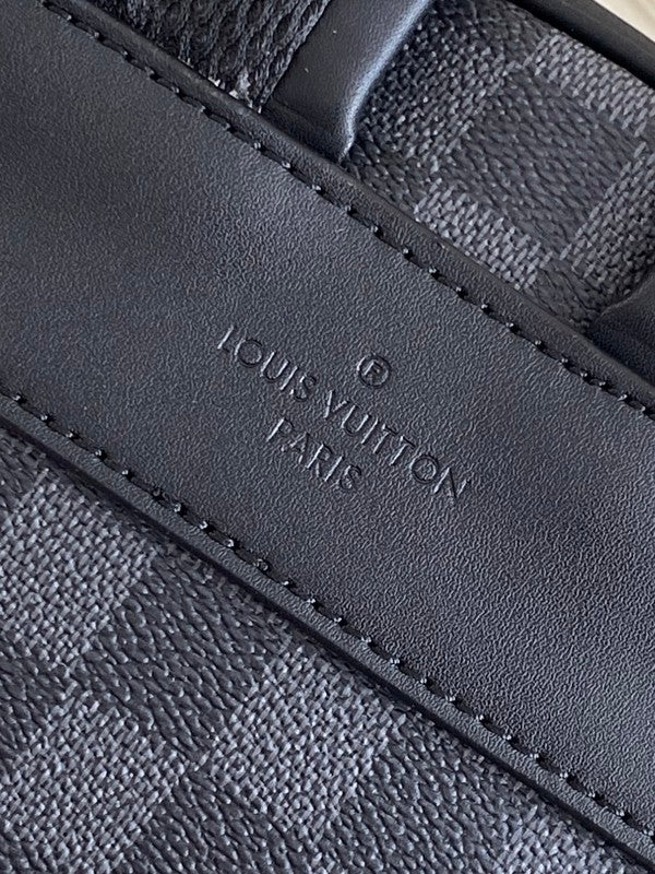 LOV - Luxurious Totes - 2299