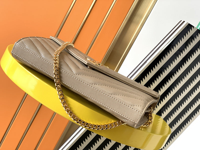 Luxurious Totes - Latest - 8900