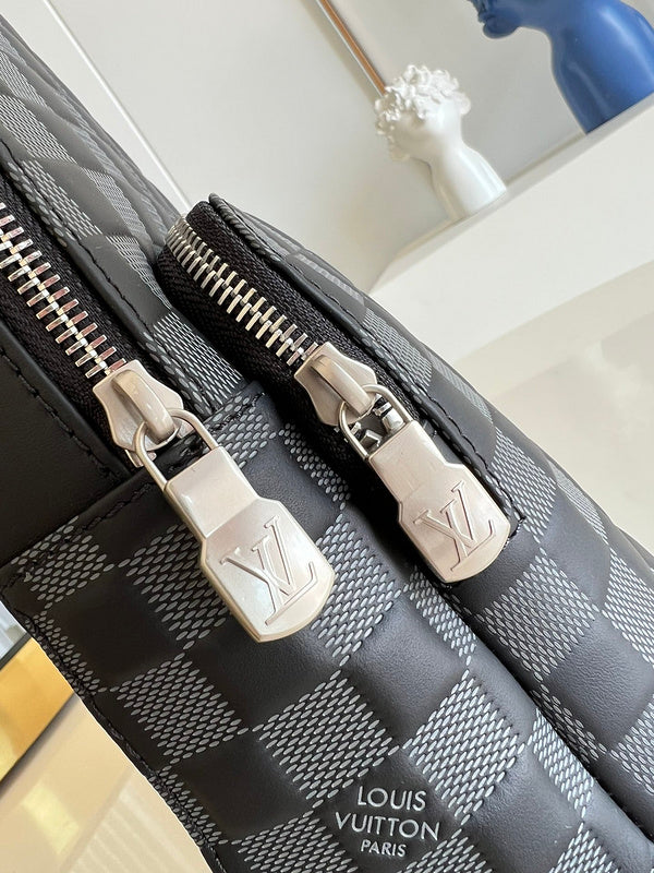 LOV - Luxurious Totes - 1115