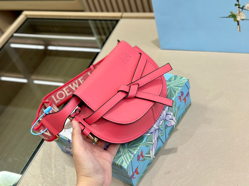 Luxurious Totes - LW-CH Bags - 011