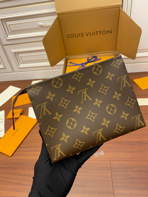 LOV - Luxurious Totes - 2154