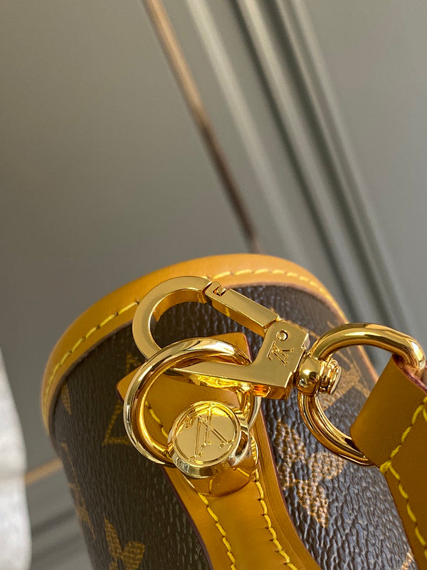 LOV - Luxurious Totes - 1861