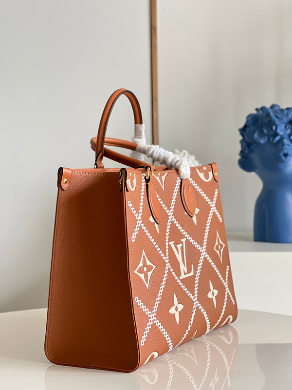 LOV - Luxurious Totes - 2015
