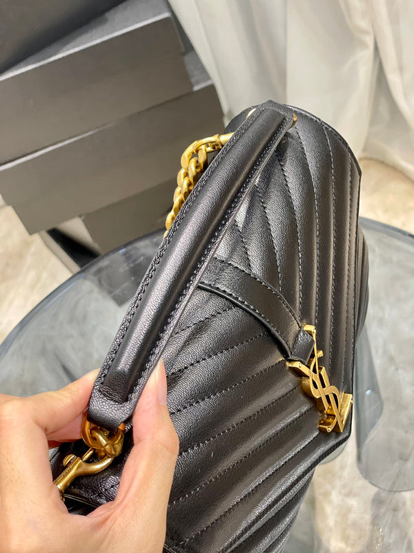 Luxurious Totes - Latest - 8413