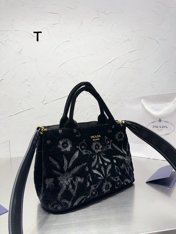 Luxurious Totes - PDA3 Bags - 258