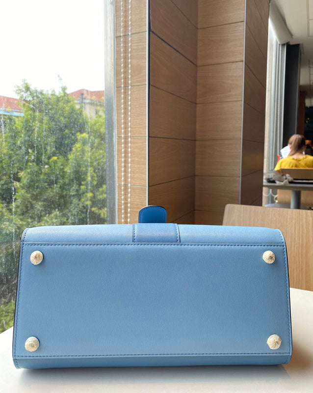 Luxurious Totes - Latest - 6142