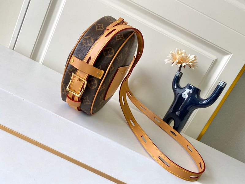 LOV - Luxurious Totes - 1723