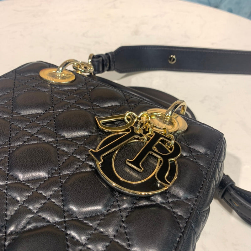 Luxurious Totes - Latest - 6326