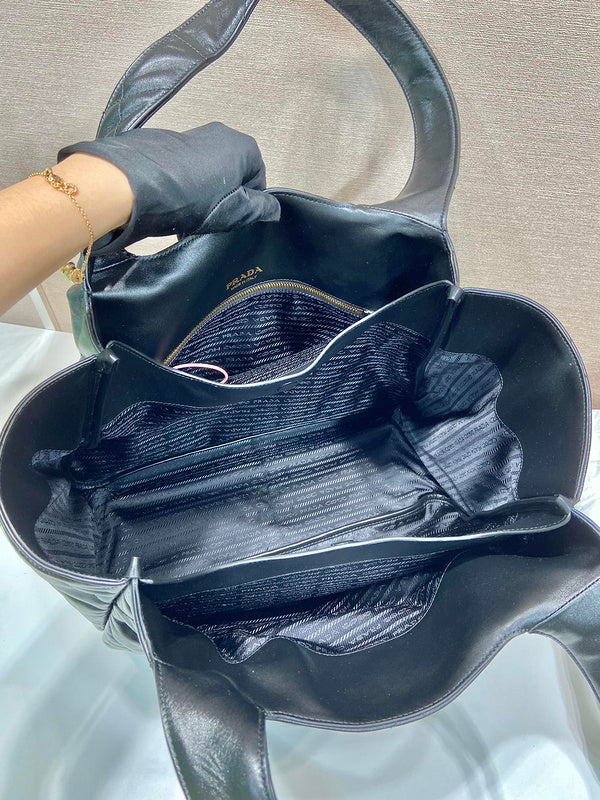 PDA - Luxurious Totes - 122