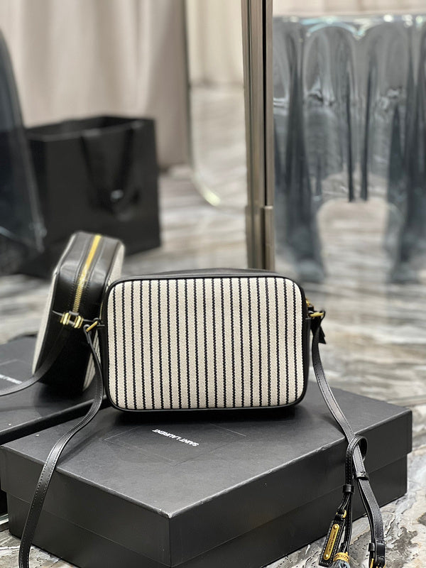 Luxurious Totes - Latest - 8116