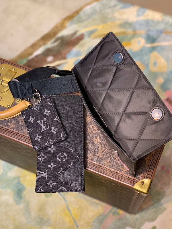 LOV - Luxurious Totes - 2052