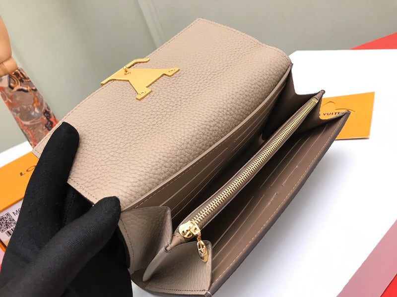 Luxurious Totes - Latest - 695