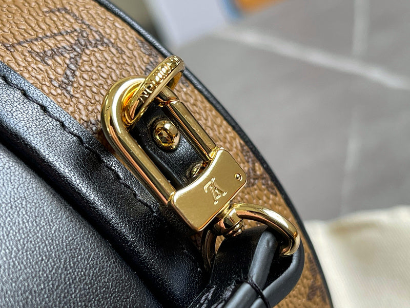LOV - Luxurious Totes - 2075