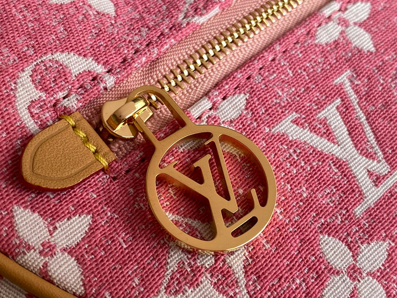 LOV - Luxurious Totes - 2016