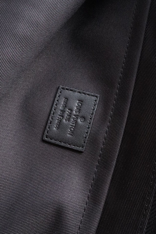 LOV - Luxurious Totes - 1823