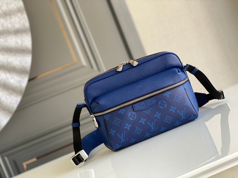 LOV - Luxurious Totes - 1856