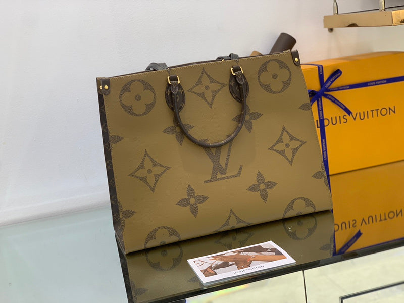 LOV - Luxurious Totes - 2566