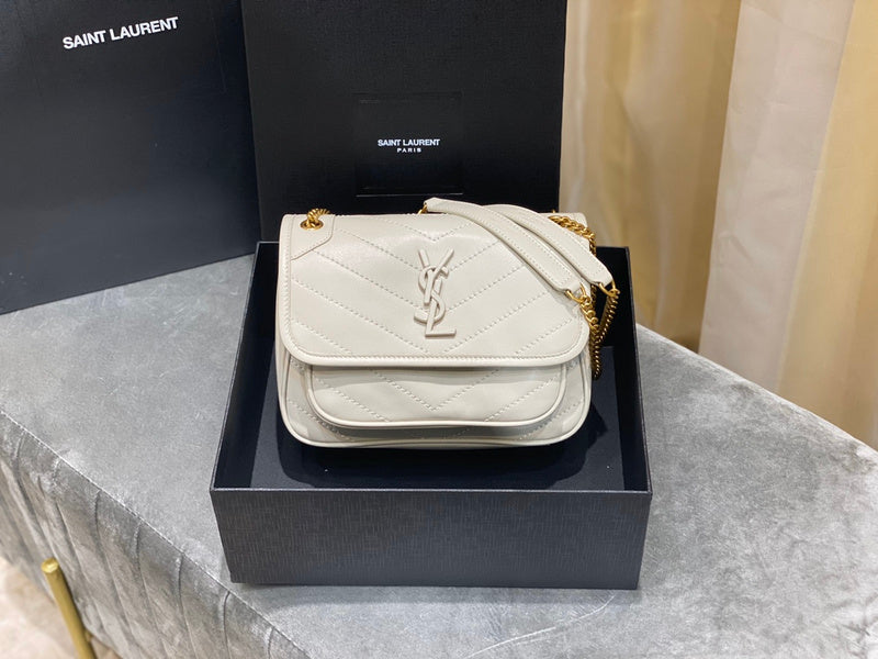 Luxurious Totes - Latest - 8281
