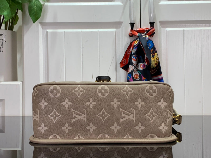 LOV - Luxurious Totes - 515