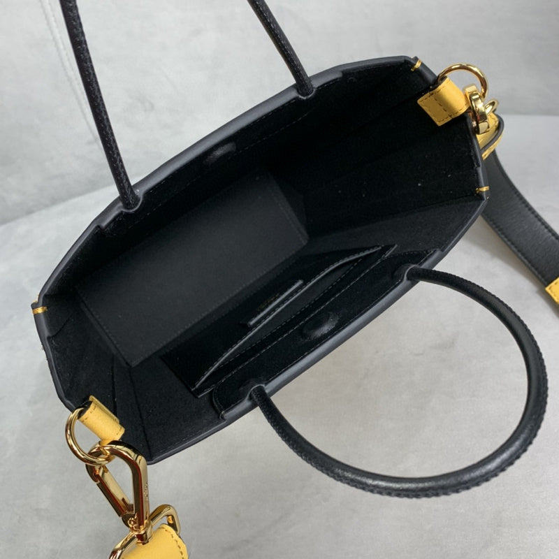 Luxurious Totes - Latest - 11144