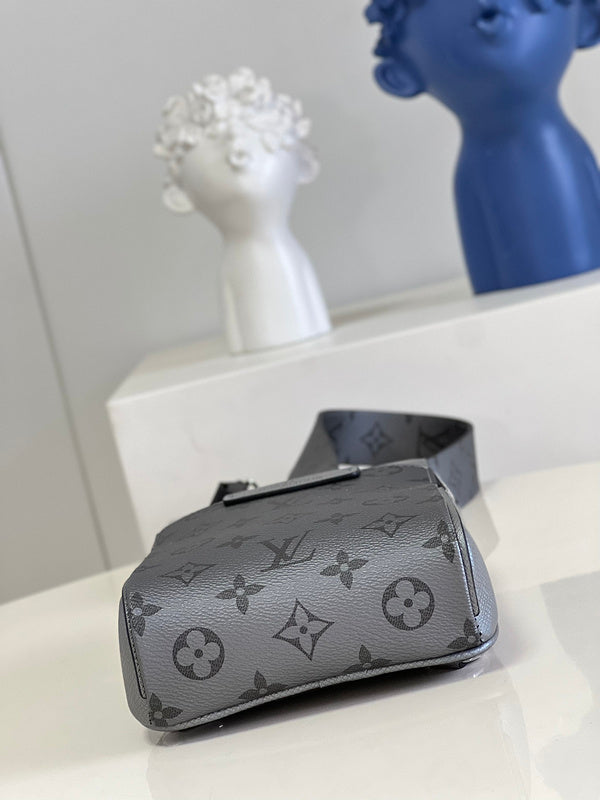 LOV - Luxurious Totes - 1607