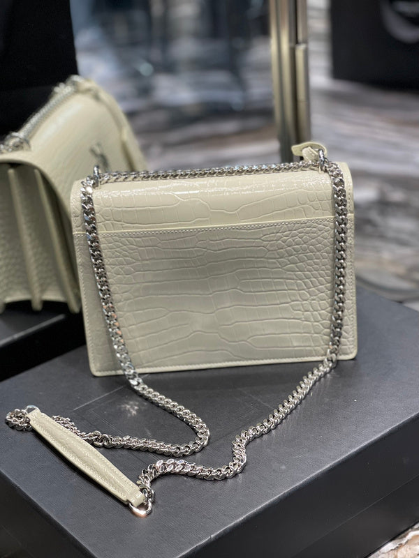 Luxurious Totes - Latest - 8545