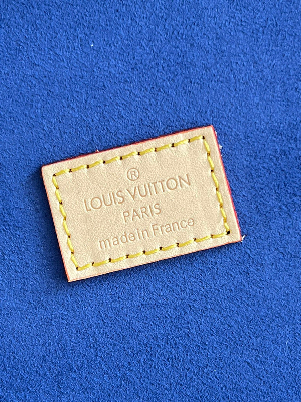 LOV - Luxurious Totes - 1686