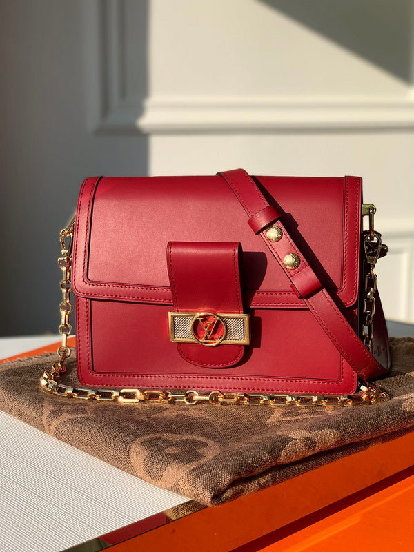 Luxurious Totes - Latest - 1922