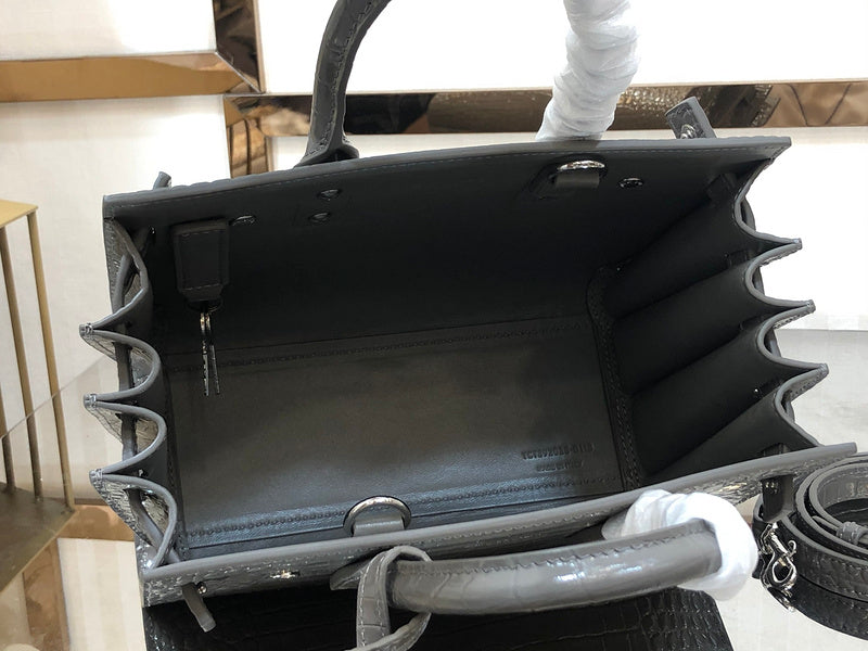 Luxurious Totes - Latest - 9111