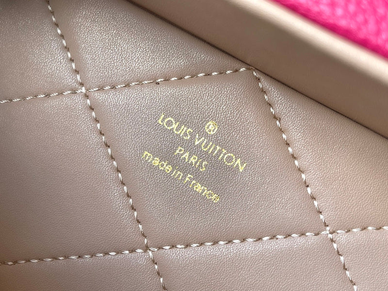 LOV - Luxurious Totes - 1369
