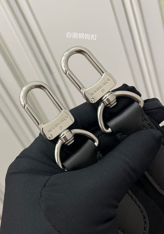 LOV - Luxurious Totes - 934