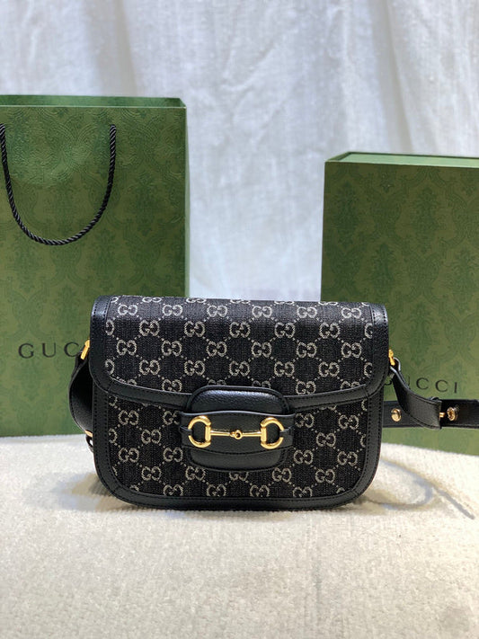 GUI - Luxurious Totes - 451