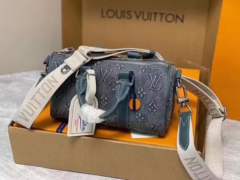 LOV - Luxurious Totes - 112