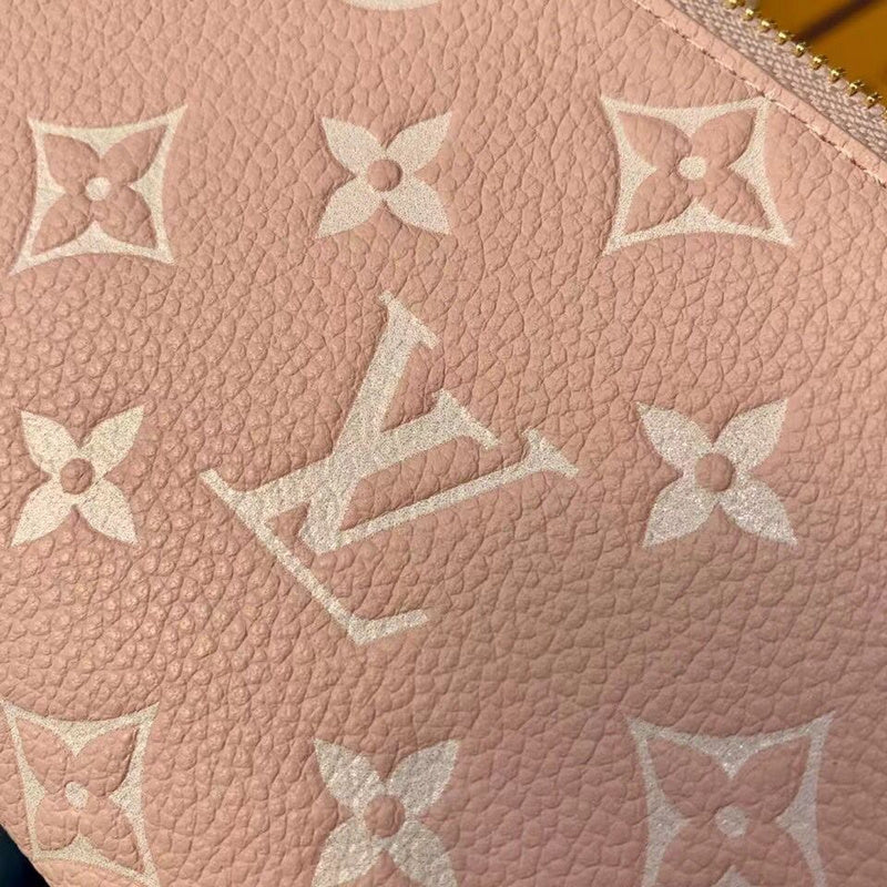 LOV - Luxurious Totes - 1546