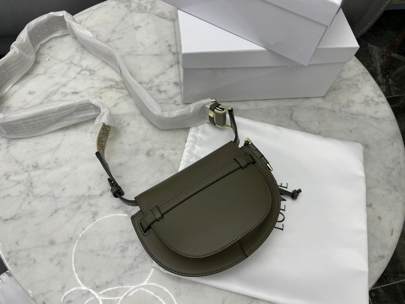 Luxurious Totes - LW-CH Bags - 008