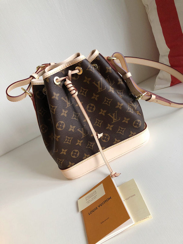 Luxurious Totes - Latest - 9754