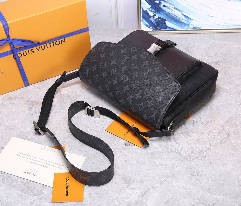 LOV - Luxurious Totes - 2185