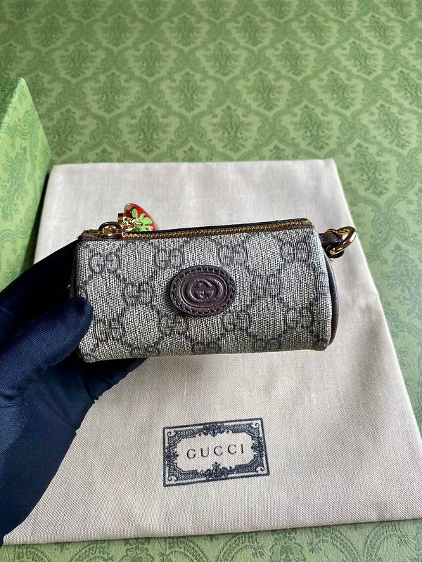 GUI - Luxurious Totes - 198