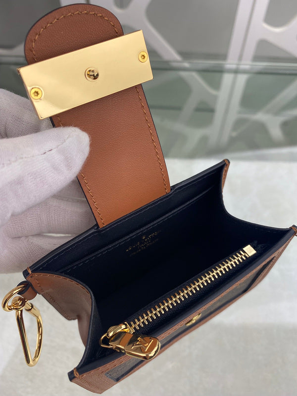 LOV - Luxurious Totes - 2348