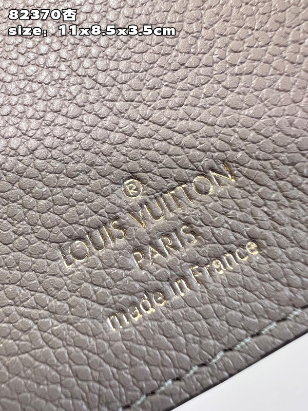 LOV - Luxurious Totes - 345